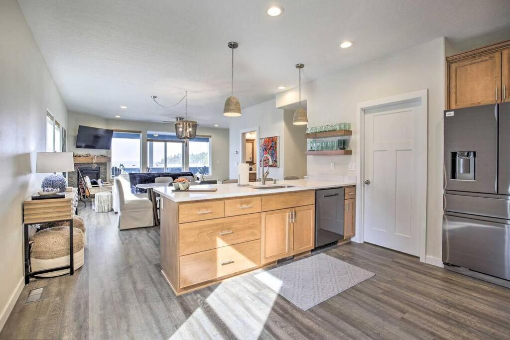 Modern Oregon Retreat W/ Deck, Hot Tub, Ocean View ديبو باي المظهر الخارجي الصورة