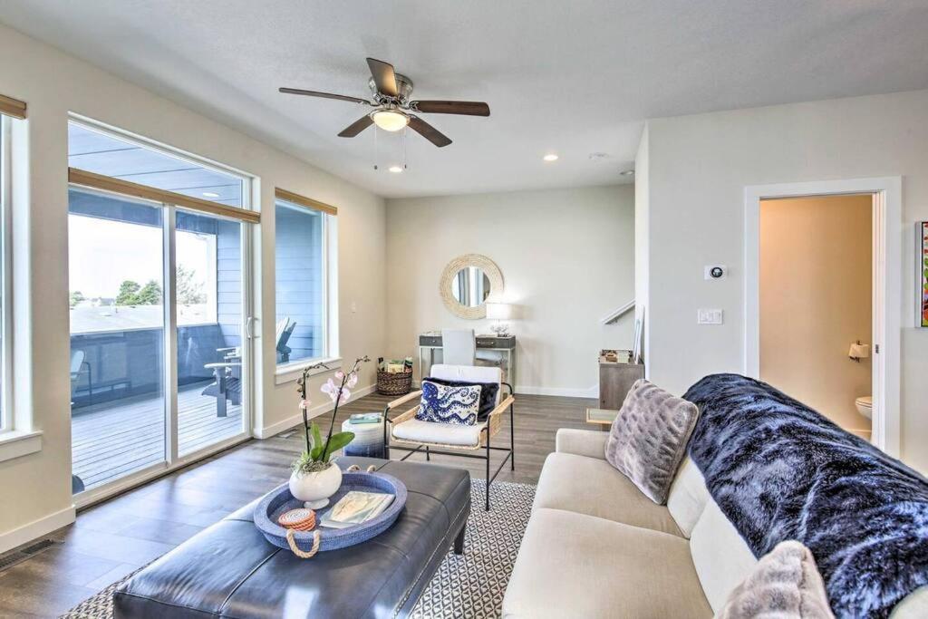Modern Oregon Retreat W/ Deck, Hot Tub, Ocean View ديبو باي المظهر الخارجي الصورة